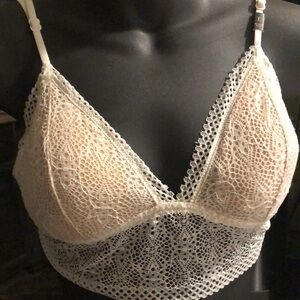 🚨B2G1 New VICTORIA SECRETS Cream Tan Off White Lace Bra